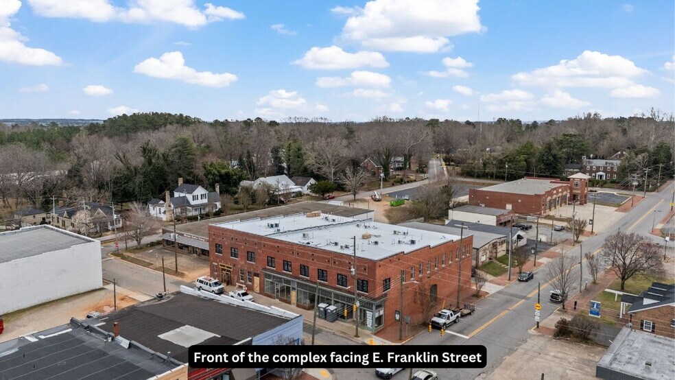 More Photos Of 101-103 E Franklin St, Warrenton Research And Development For Lease