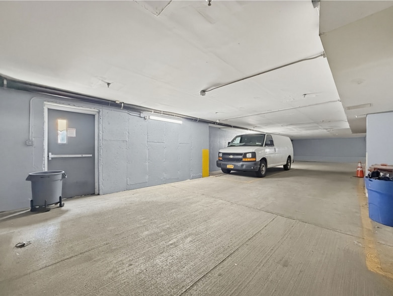 More Photos Of 3961 Carpenter, Bronx Apartments For Sale