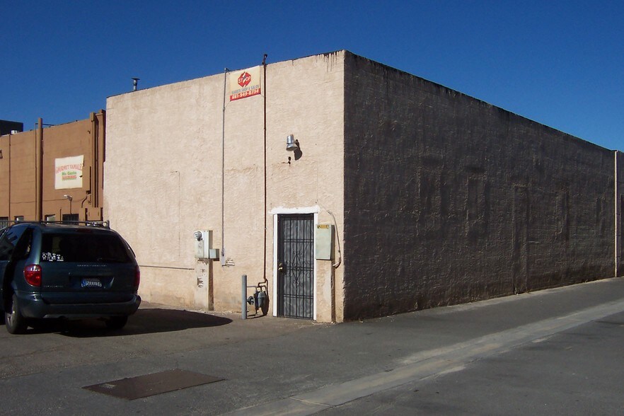 More Photos Of 516 W Lancaster Blvd, Lancaster Freestanding For Lease