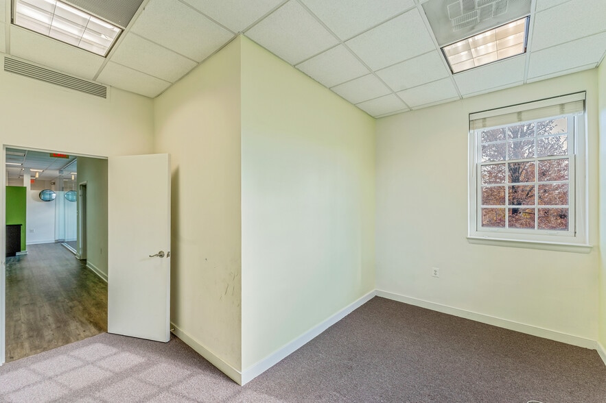More Photos Of 728 S Washington St, Alexandria Office For Lease