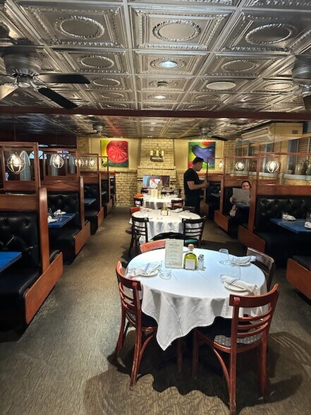 More Photos Of 394 City Island Ave, Bronx Restaurant For Lease