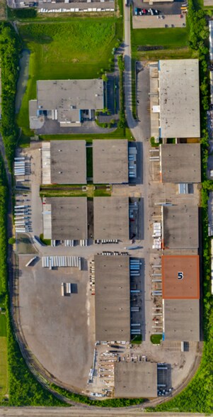 More Photos Of 3023 E Kemper Rd, Cincinnati Warehouse For Lease