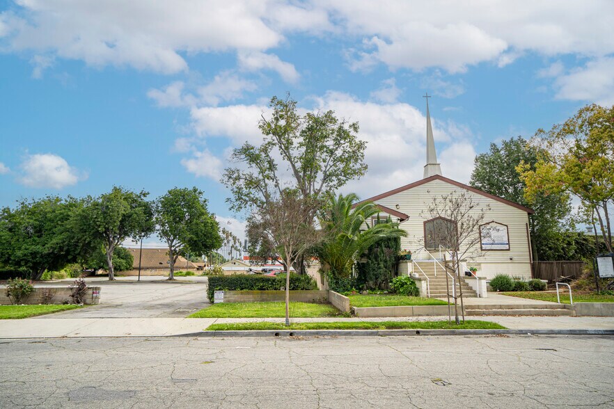 Primary Photo Of 524 E Pasadena St, Pomona Religious Facility For Sale