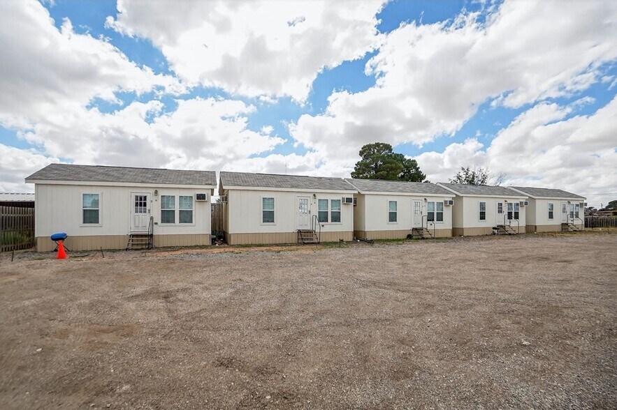 More Photos Of 4301 S County Road 1135, Midland Specialty For Sale