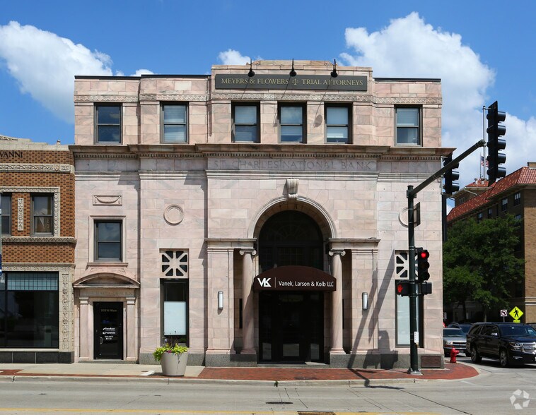 More Photos Of 200 W Main St, Saint Charles Office For Lease