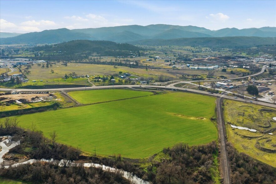 More Photos Of 7505 Blackwell rd, Central Point Land For Sale