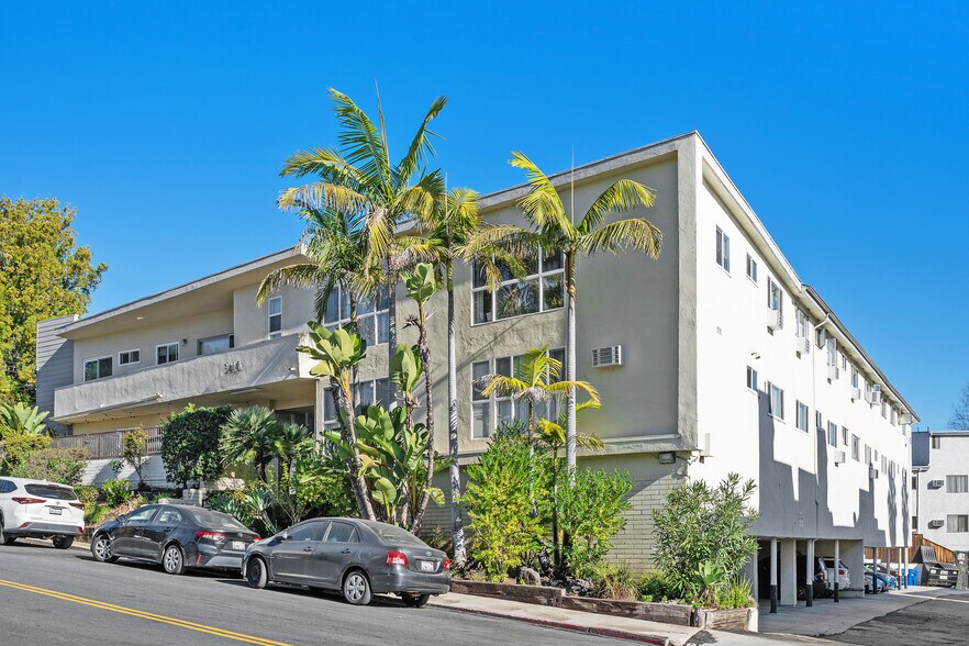 Primary Photo Of 3410 Club Dr, Los Angeles Apartments For Sale