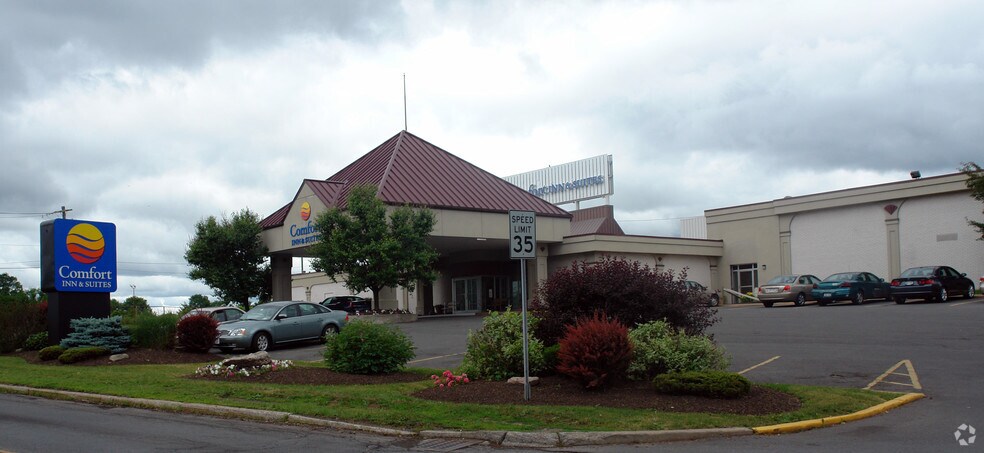 More Photos Of 6701 Buckley Rd, North Syracuse Hotel For Sale