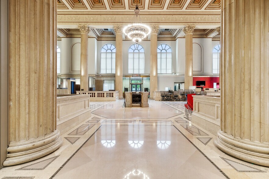 More Photos Of 812 Gravier St, New Orleans Apartments For Lease