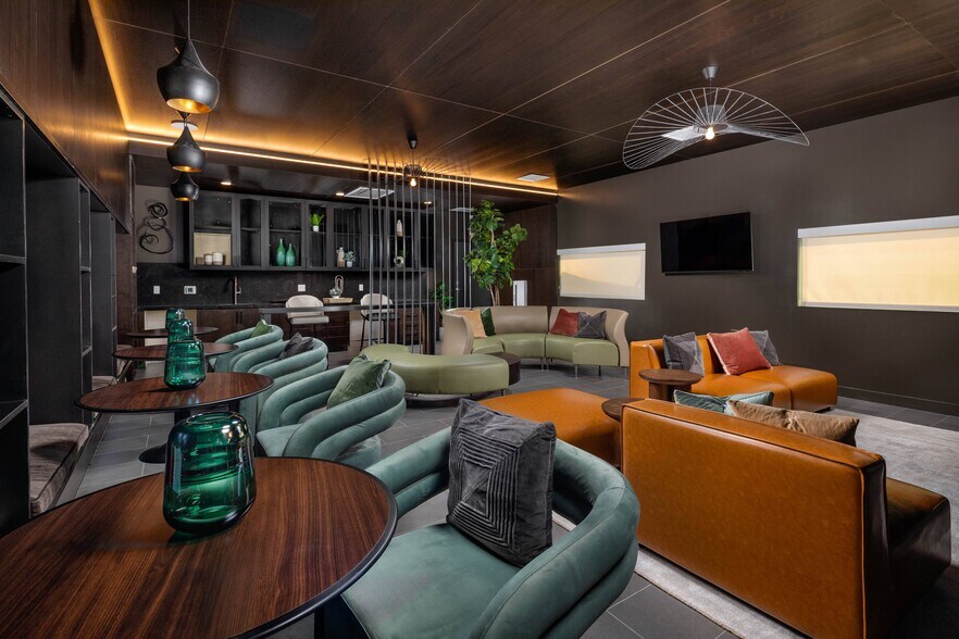 More Photos Of 10375 Washington Blvd, Culver City Apartments For Lease