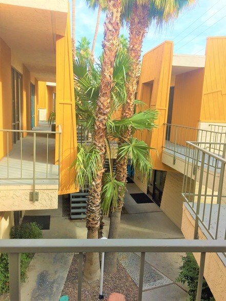 More Photos Of 1700 E Desert Inn Rd, Las Vegas Office Residential For Lease
