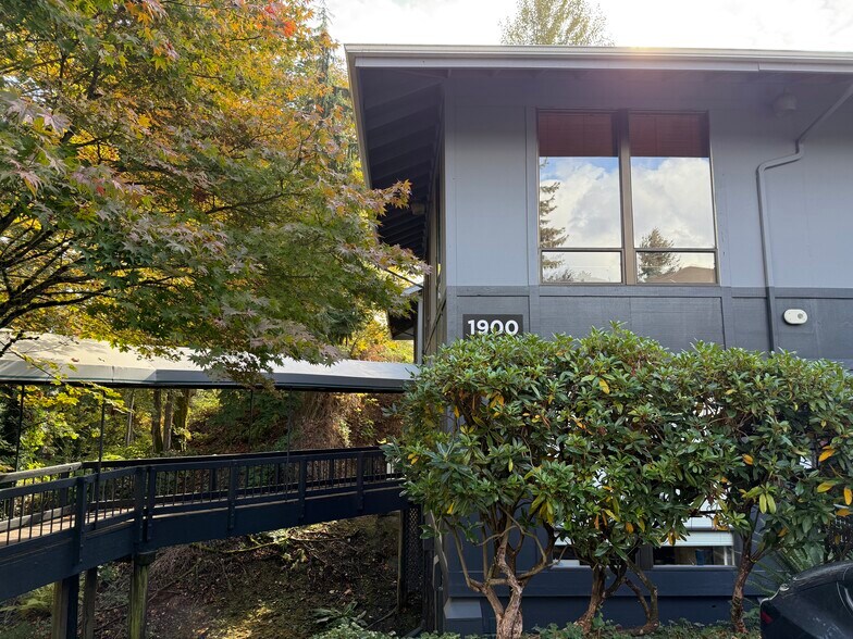 Primary Photo Of 1900 116th Ave NE, Bellevue Medical For Sale