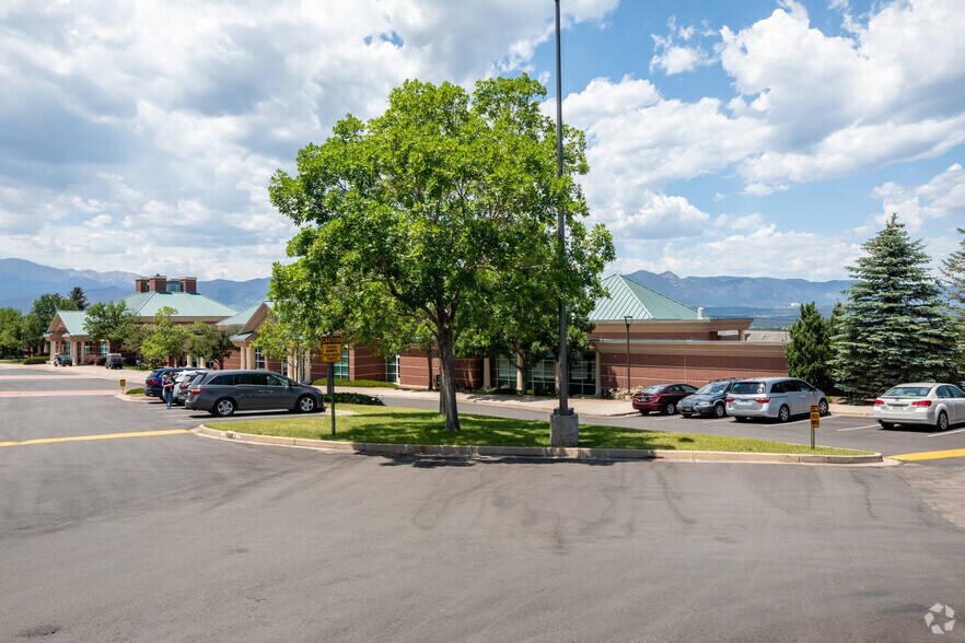 More Photos Of 8605 Explorer Dr, Colorado Springs Flex For Lease