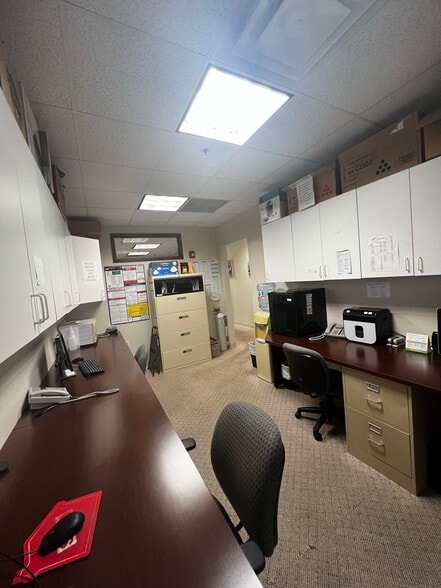 More Photos Of 1311 S Main St, Mount Airy Unknown For Lease