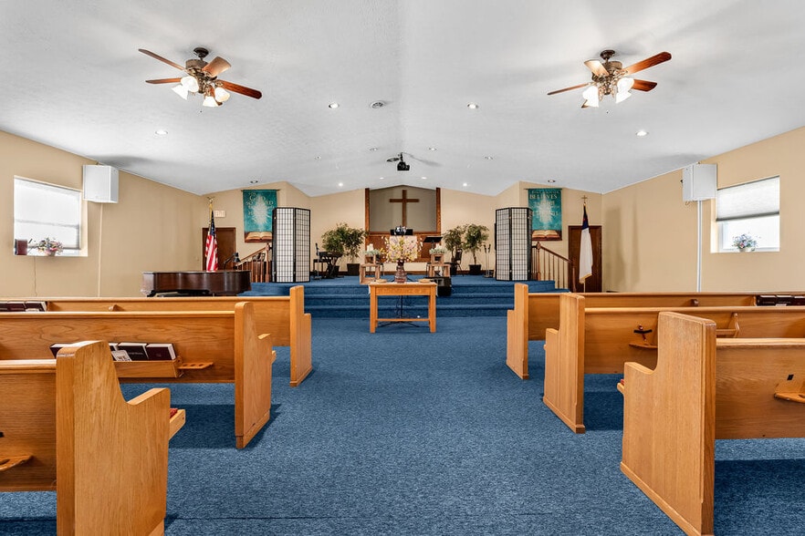 More Photos Of 9564 Hazelton-Etna SW Rd, Pataskala Religious Facility For Sale
