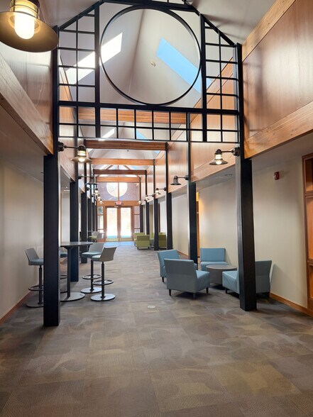 More Photos Of 502 Keystone Dr, Warrendale Office For Sale
