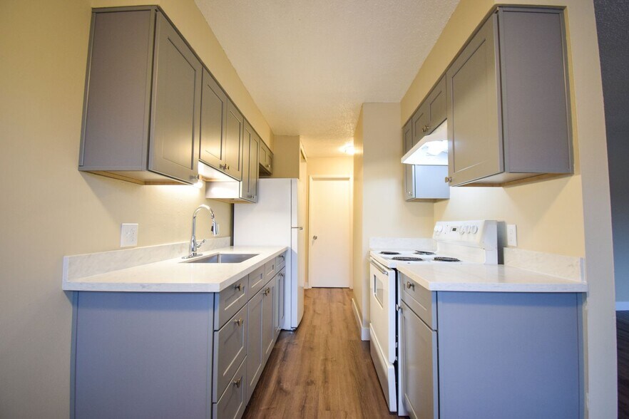 More Photos Of 12870 SW Allen Blvd, Beaverton Apartments For Sale