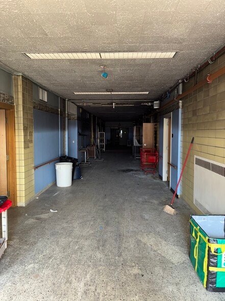 More Photos Of 1413 Gratiot Ave, Saginaw Healthcare For Sale