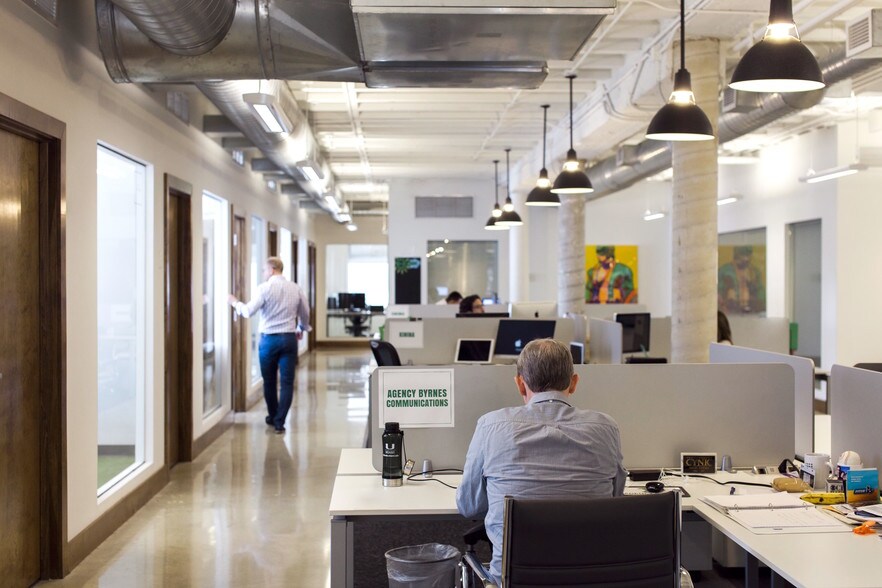 More Photos Of 2980-3000 McFarlane Rd, Coconut Grove Loft Creative Space For Lease
