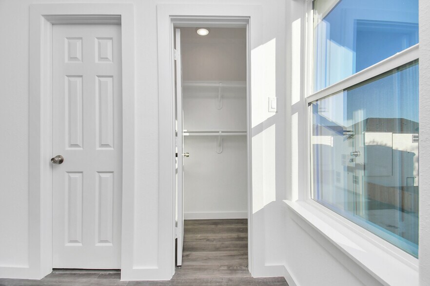 More Photos Of , Houston Multifamily For Sale