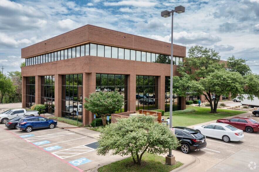 More Photos Of 1401 N Central Expy, Richardson Office For Lease