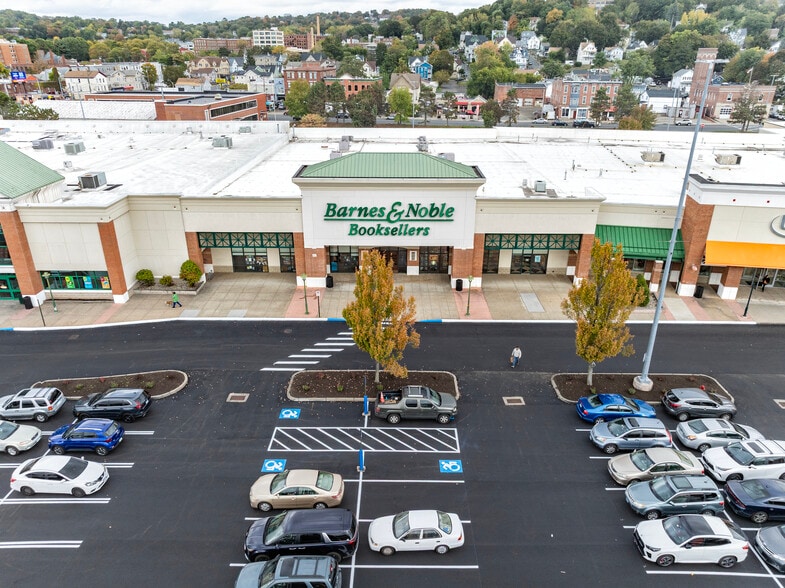 Primary Photo Of 235 Union St, Waterbury General Retail For Lease