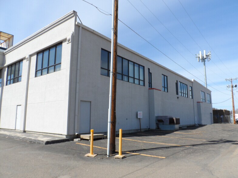 More Photos Of 931 S 9th St, Bismarck Loft Creative Space For Sale