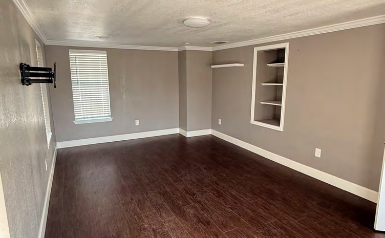 More Photos Of 2003 W Commerce St, San Antonio Loft Creative Space For Lease