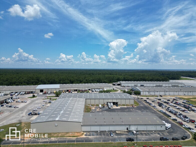 More Photos Of 248 Jacintoport Blvd, Saraland Warehouse For Lease