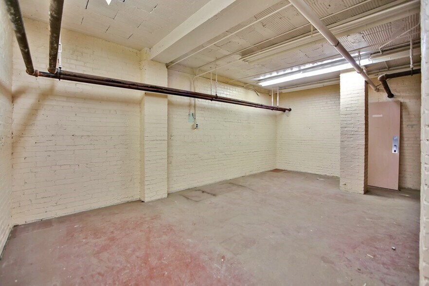 More Photos Of 2 Waln St, Wellsboro Office For Sale