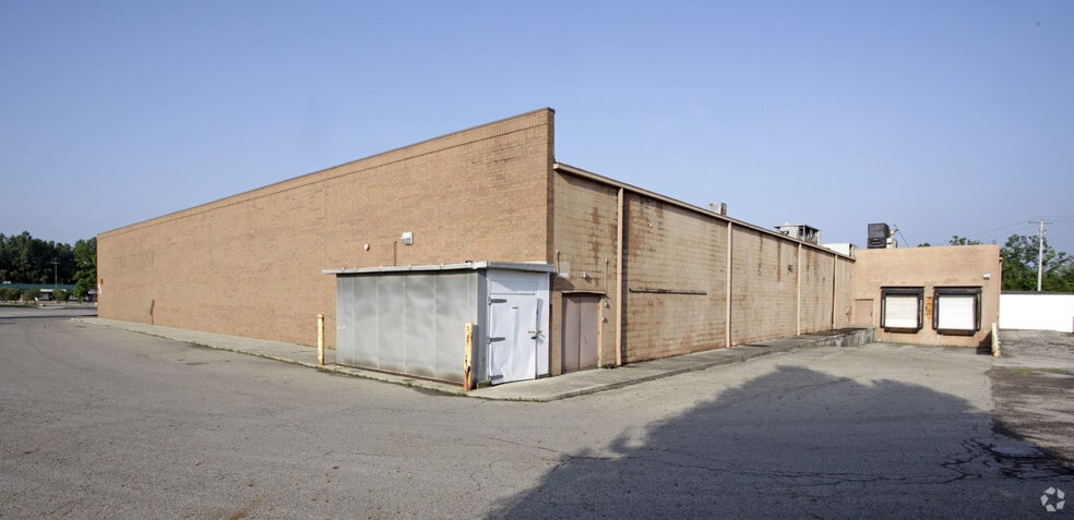 More Photos Of 4249 E Square Dr, Columbus Unknown For Lease