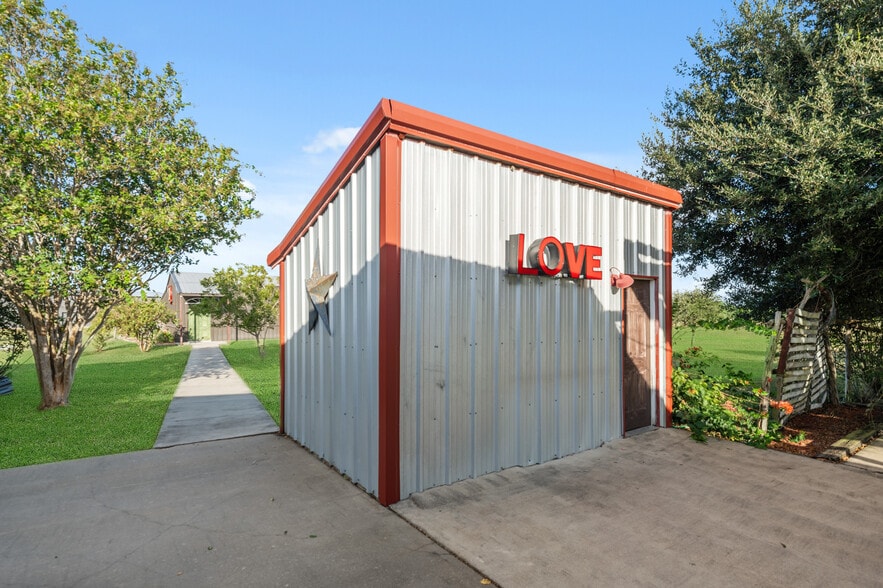 More Photos Of 2683 Old Highway Rd, Inez Land For Sale