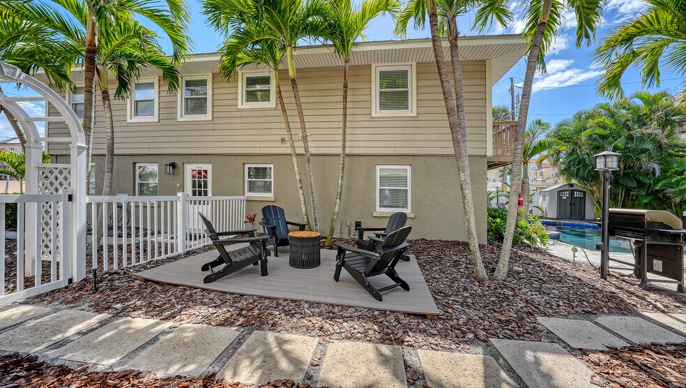 More Photos Of 5610 AVENIDA DEL MARE, Sarasota Specialty For Sale