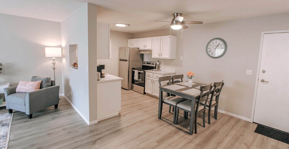 More Photos Of 2807 Lincoln Way, Sioux City Apartments For Sale