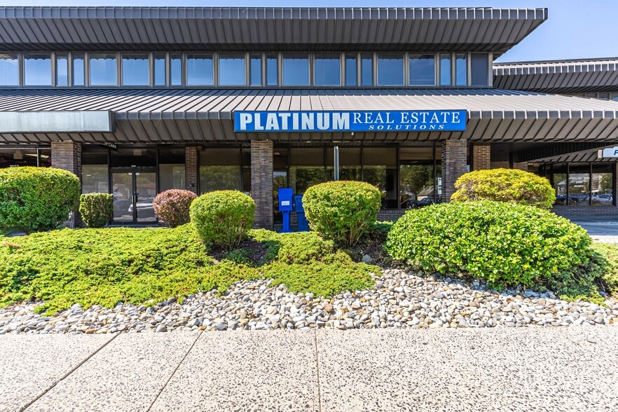 More Photos Of 1011 McBride Ave, Woodland Park Medical For Sale
