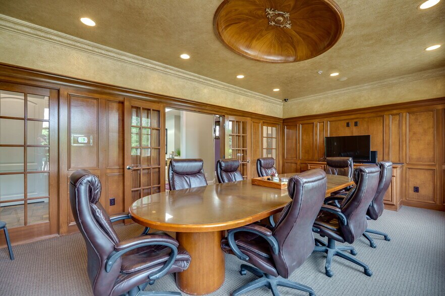 More Photos Of 2496 Commons Blvd, Dayton Loft Creative Space For Sale