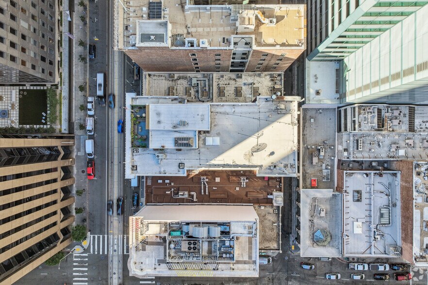 More Photos Of 220 California St, San Francisco Office For Lease