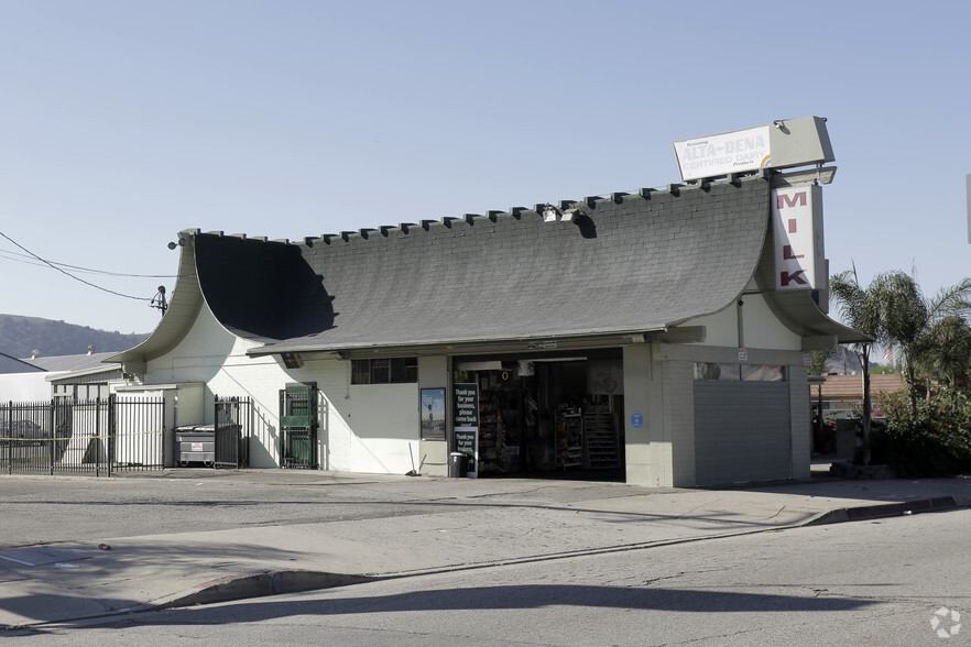 Primary Photo Of 1600 W Holt Ave, Pomona Convenience Store For Lease