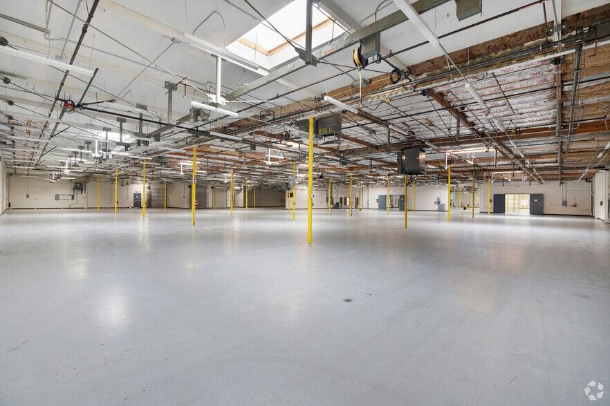 More Photos Of 2801 Arrowhead Dr, Carson City Manufacturing For Lease