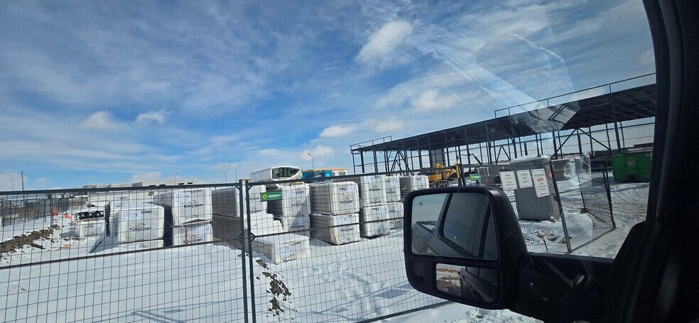 More Photos Of 12416 Barlow Trl NE, Calgary Industrial For Sale