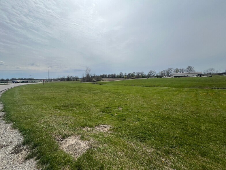 More Photos Of US Highway 36 Hwy, Chillicothe Land For Sale