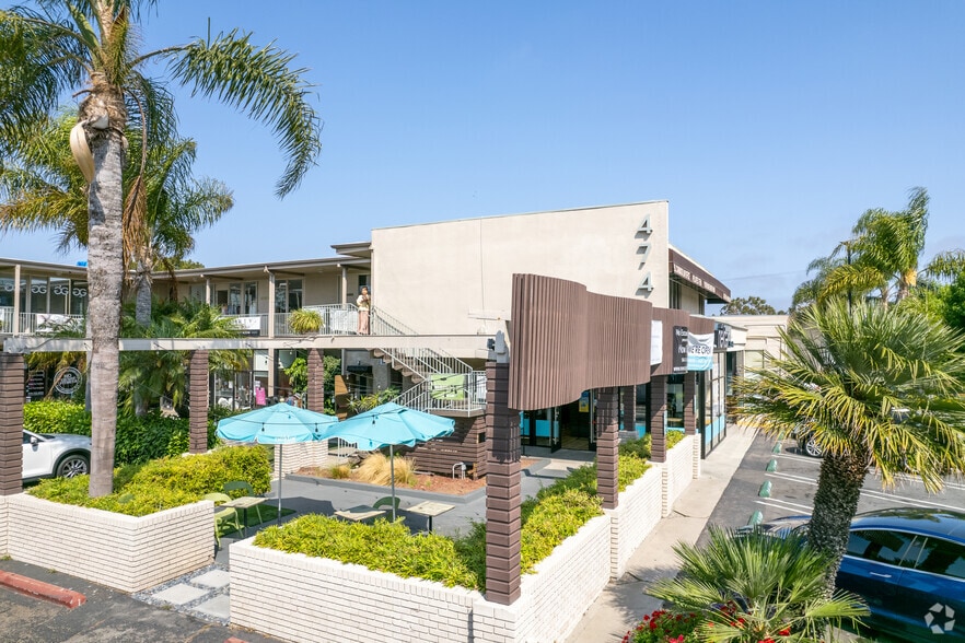 More Photos Of 474 E 17th St, Costa Mesa Storefront Retail Office For Lease