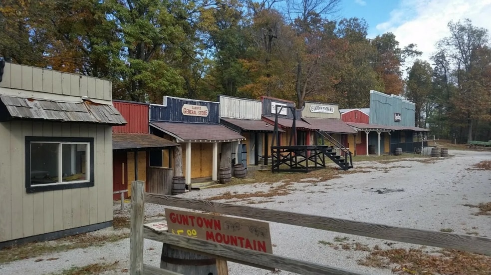 More Photos Of 101 Huckleberry Knob Rd, Cave City Lodge Meeting Hall For Sale