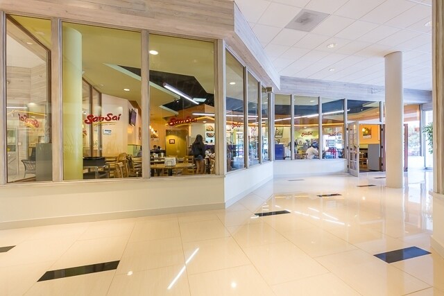 More Photos Of 350 S Lake Ave, Pasadena Storefront Retail Office For Lease