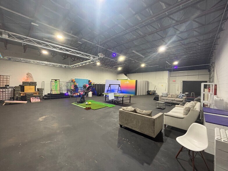 More Photos Of 861 Washington Ave, Marietta Light Manufacturing For Sale