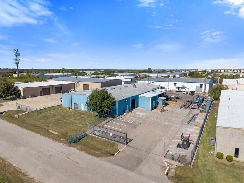 More Photos Of 1119 S Commercial Blvd, Arlington Warehouse For Lease