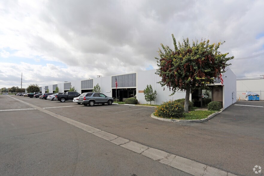 More Photos Of 2521 W La Palma Ave, Anaheim Industrial For Sale