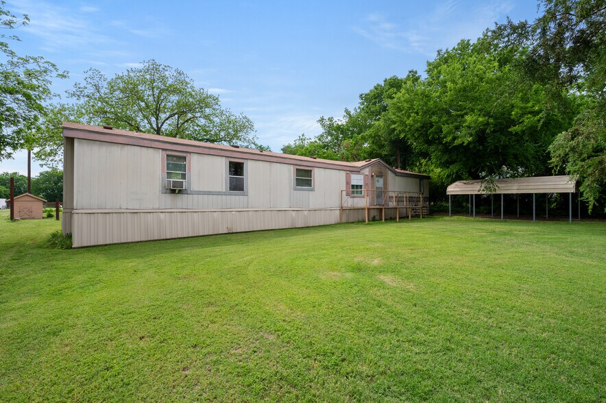 More Photos Of 7 Hills Rd, Newark Warehouse For Sale