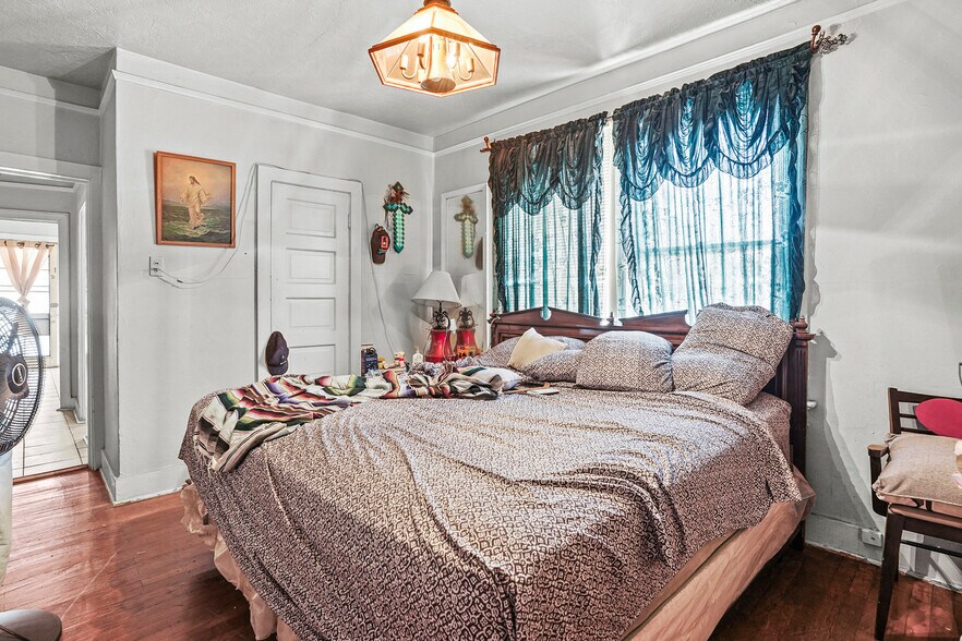 More Photos Of 1207 E Rio Grande Ave, El Paso Multifamily For Sale