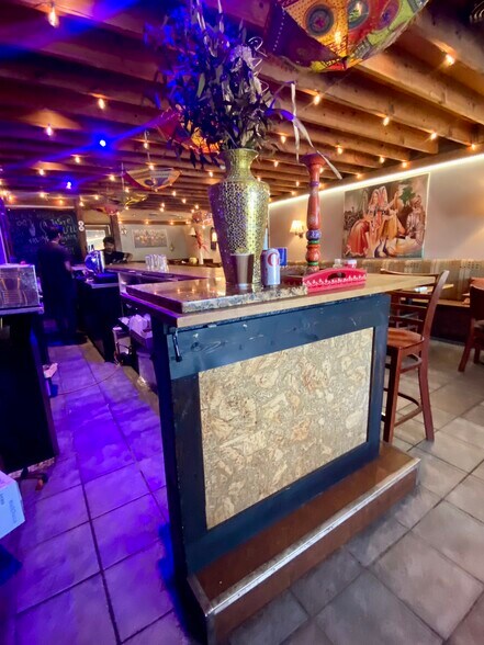 More Photos Of 5102 Baum Blvd, Pittsburgh Storefront Retail Residential For Lease